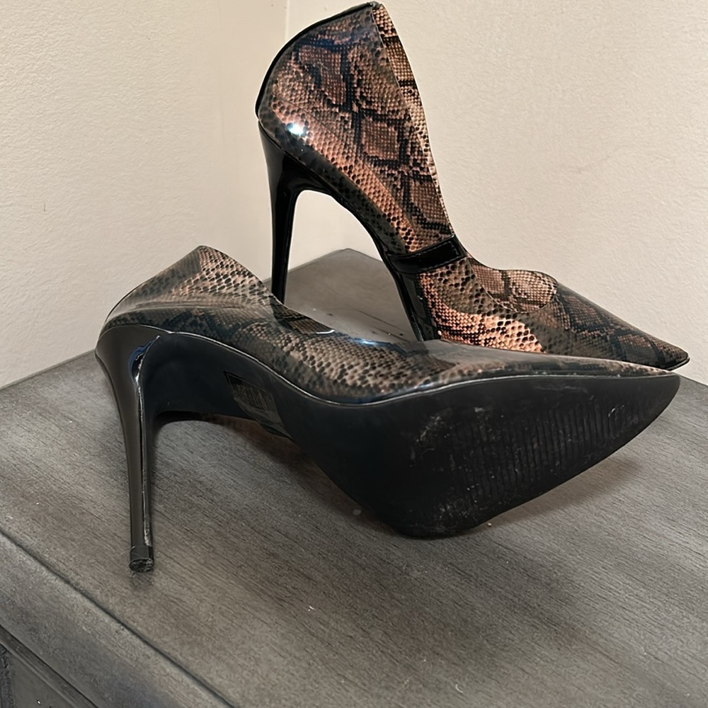 Sexy pointed toe heels - Picture 4 of 7
